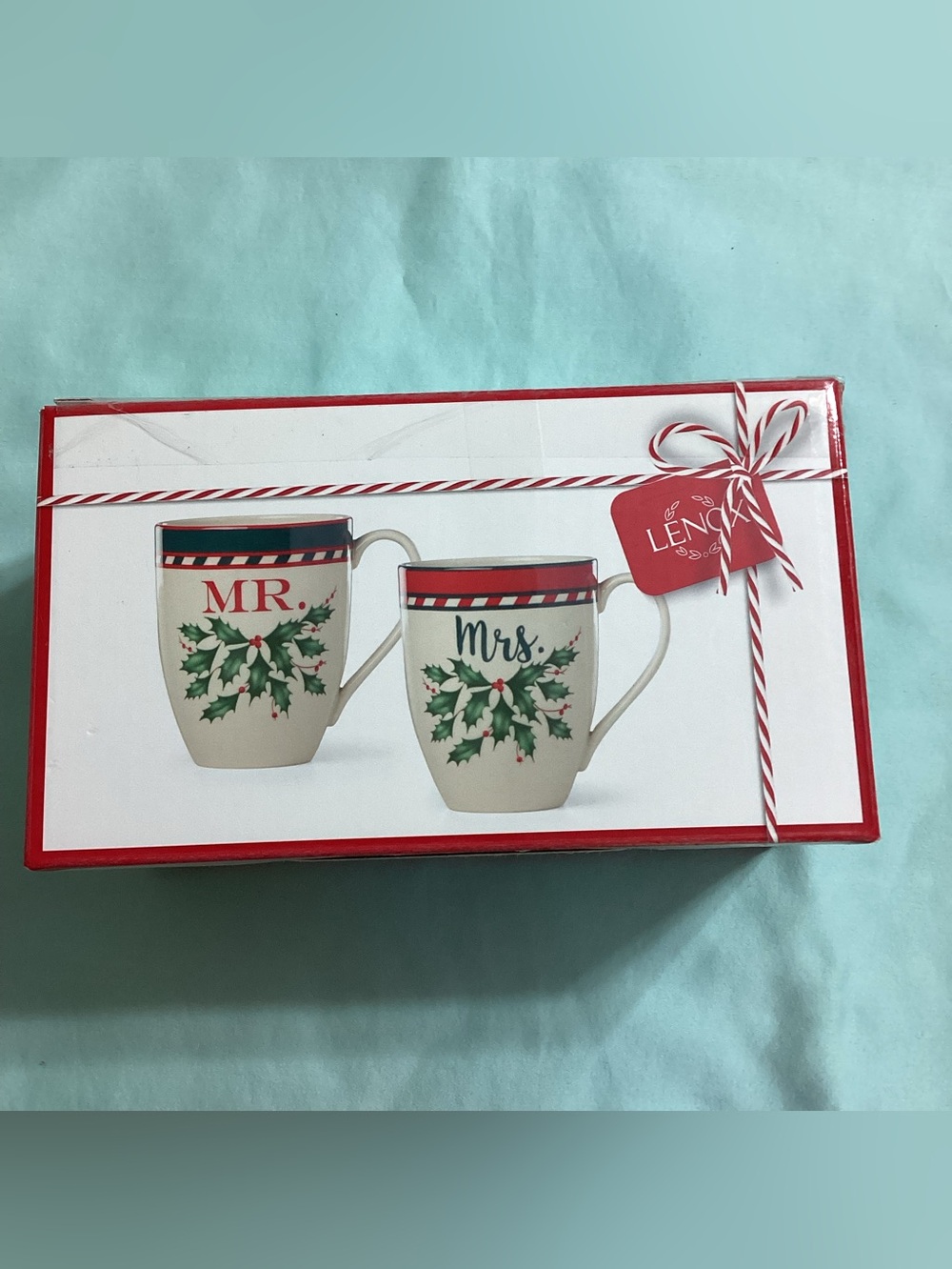 Lenox Hosting the Holidays Christmas Holly Mr & Mrs Set of 2 Coffee Cup Set